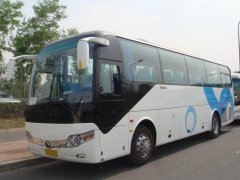 大巴租赁北京53座旅游大巴租车价格多少钱一天？